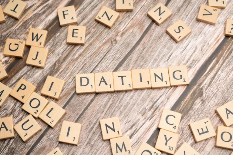Funny Dating App Bios and Caption Ideas