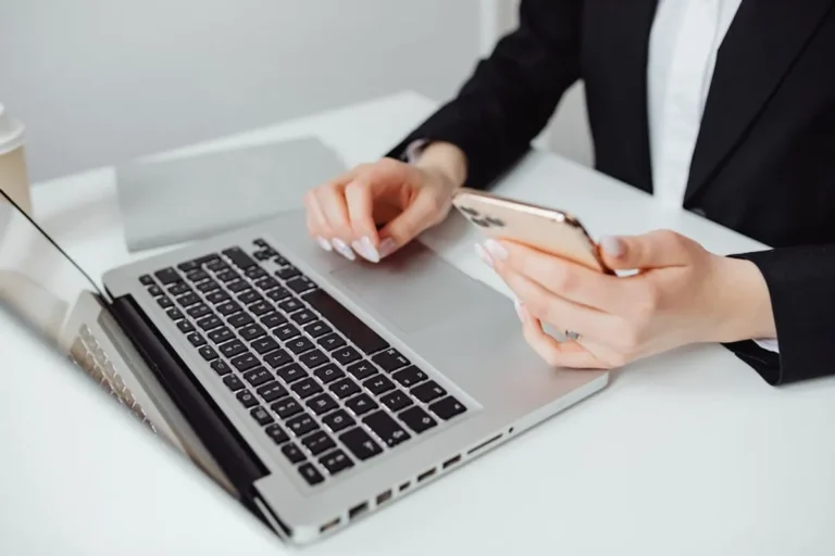 Insta Anônimo: What It Is, How It Works, and Safer Alternatives